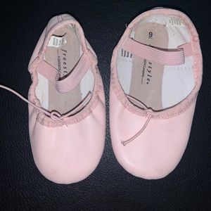 Ballet shoes